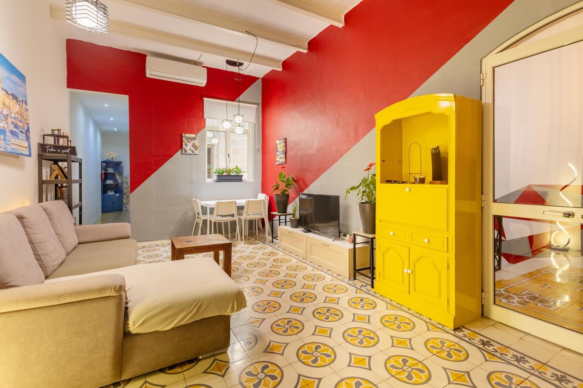 Quiet Twin Room With Private Bathroom, Not Ensuite Sliema Exterior photo